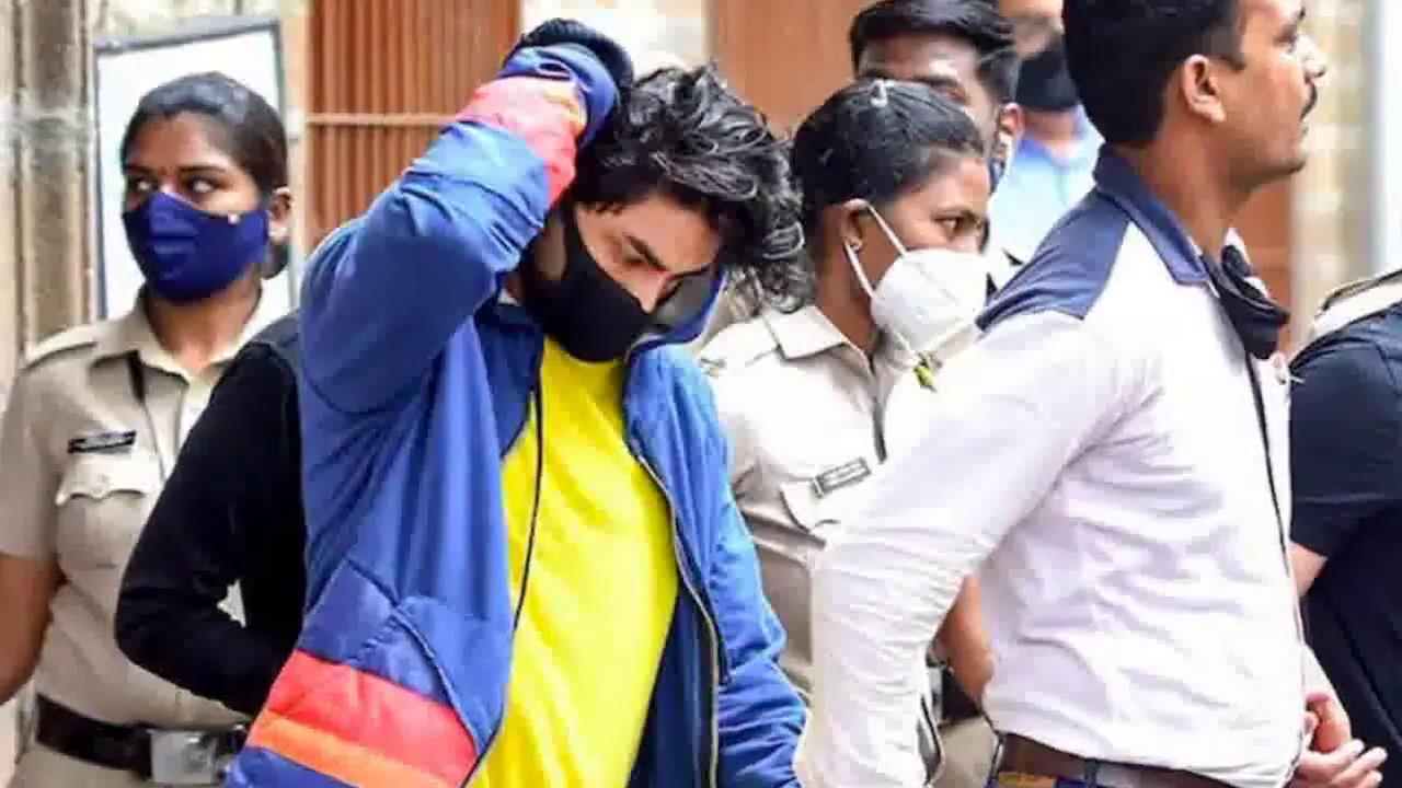 जूही चावला ने आर्यन खान की ज़मानत के लिए ₹1 लाख के मुचलके पर किए हस्ताक्षर #आर्यन_खान