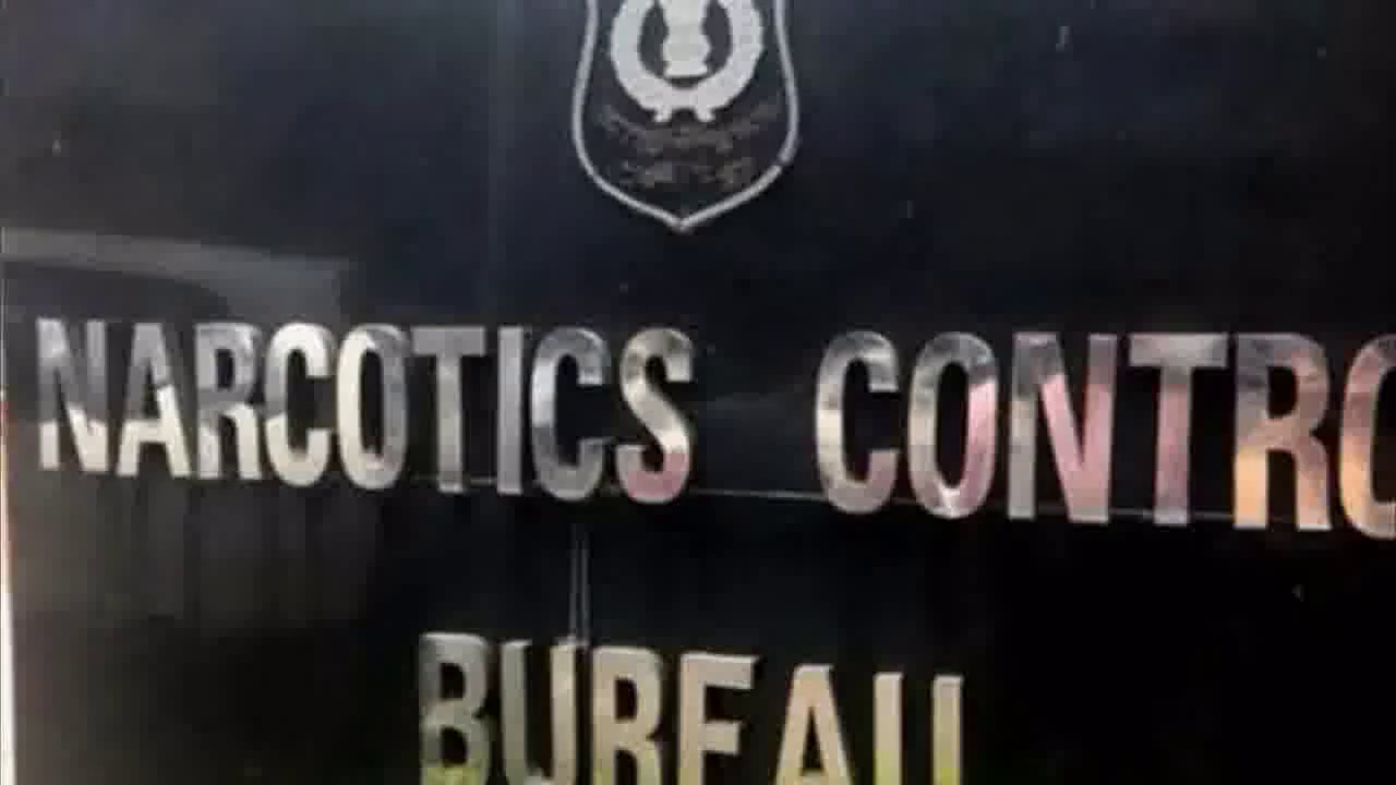 आर्यन खान को हाईकोर्ट द्वारा मिली ज़मानत के खिलाफ सुप्रीम कोर्ट में अपील करने पर कर रहे विचार: एनसीबी #आर्यन_खान