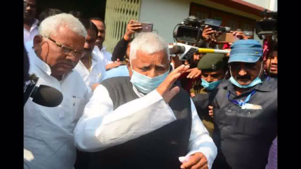 चारा घोटाला मामले में पटना की सीबीआई अदालत में पेश हुए लालू यादव, 30 नवंबर को होगी अगली सुनवाई #लालू_यादव #चारा_घोटाला