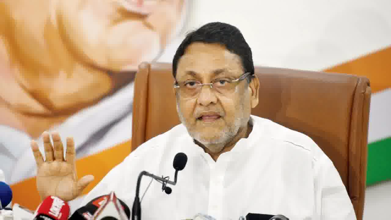 नवाब मलिक ने शेयर किए समीर वानखेड़े की बहन और 'ड्रग पेडलर' के बीच हुई वॉट्सऐप चैट के स्क्रीनशॉट #ड्रग्स_केस