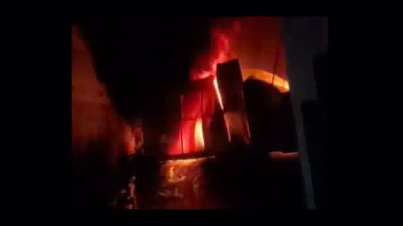 जयपुर के जयसिंहपुरा खोर इलाके में फैक्ट्री में लगी आग, दमकल की टीम द्वारा बुझाने की कोशिश जारी #आगलगी