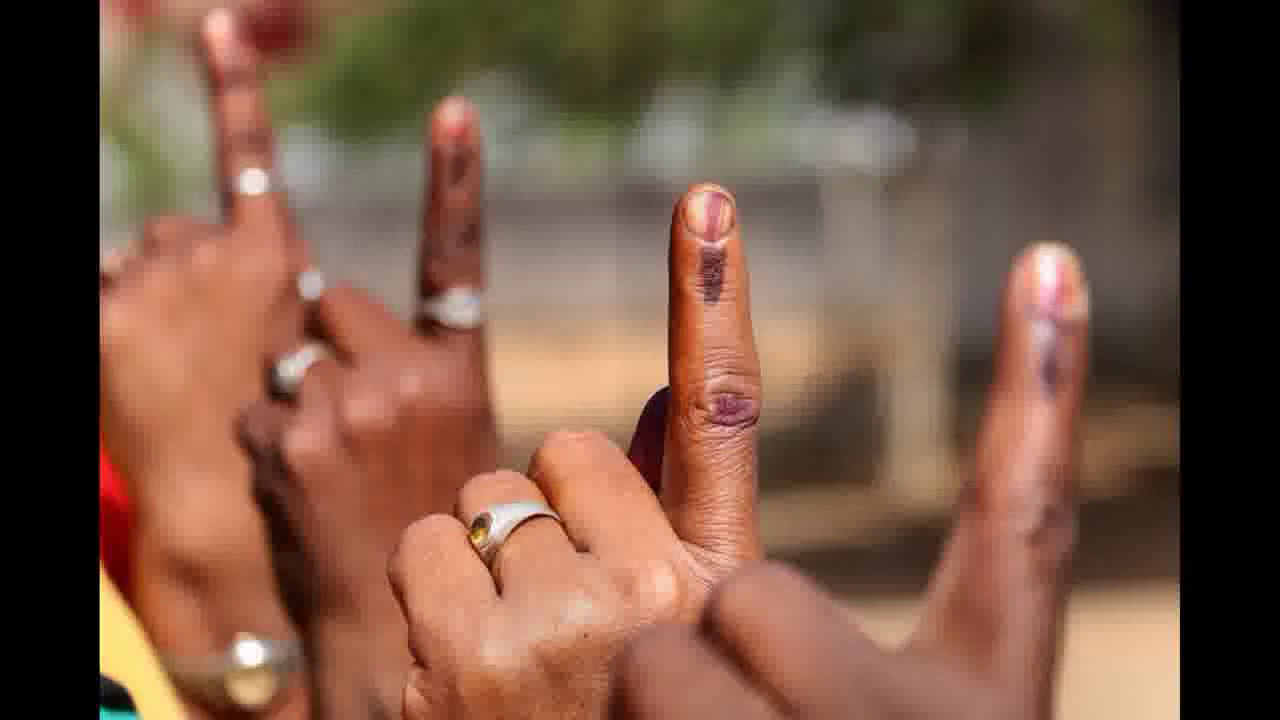 संसद द्वारा पारित वोटर आईडी को आधार कार्ड से जोड़ने वाले विधेयक के क्या प्रावधान हैं? #चुनाव_आयोग