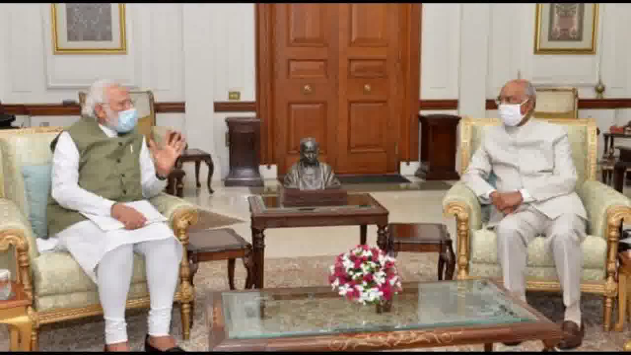 राष्ट्रपति और प्रधानमंत्री ने क्रिसमस पर दीं देशवासियों को शुभकामनाएं #क्रिसमस