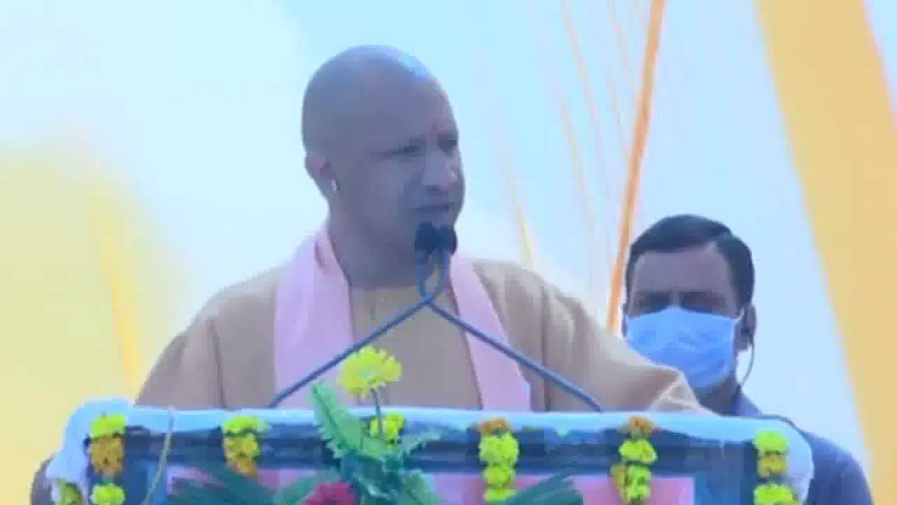 हम लड़कियों को फ्री स्कूटी देंगे, किसानों को मुफ्त बिजली देंगे व कॉलेज बनवाएंगे: बाराबंकी में सीएम योगी #यूपी_चुनाव