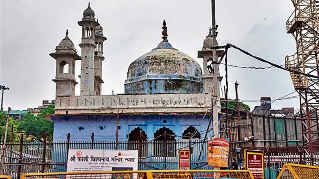 ज्ञानवापी मस्जिद की वीडियो सर्वे रिपोर्ट सीलबंद लिफाफे में वाराणसी के कोर्ट में की गई जमा #ज्ञानवापी_मस्जिद