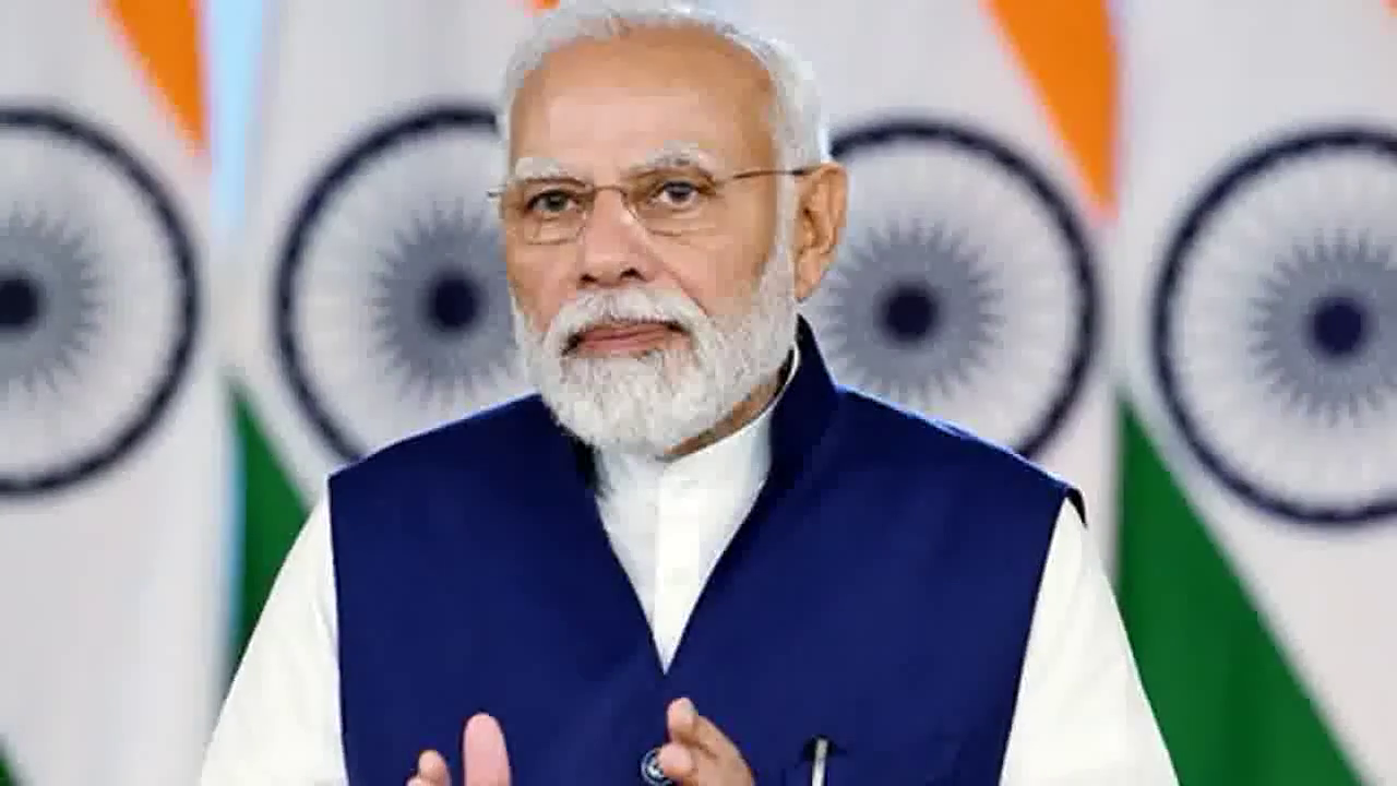 आपके माता-पिता से जीवन का अधिकार छीना गया था!: 'आपातकाल' पर युवाओं से पीएम मोदी #आपातकाल