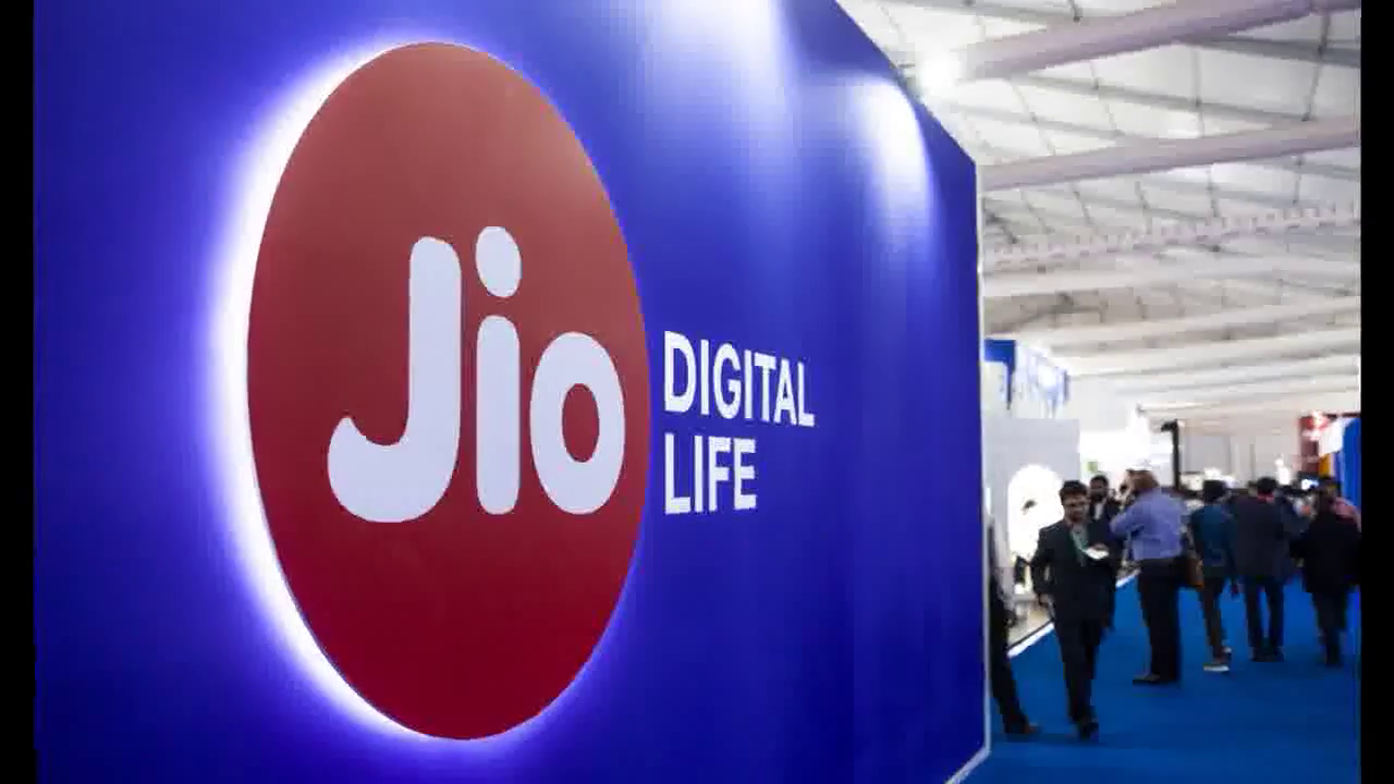 मुकेश अंबानी ने रिलायंस जियो के निदेशक पद से दिया इस्तीफा, आकाश अंबानी बने चेयरमैन #जियो #अंबानी
