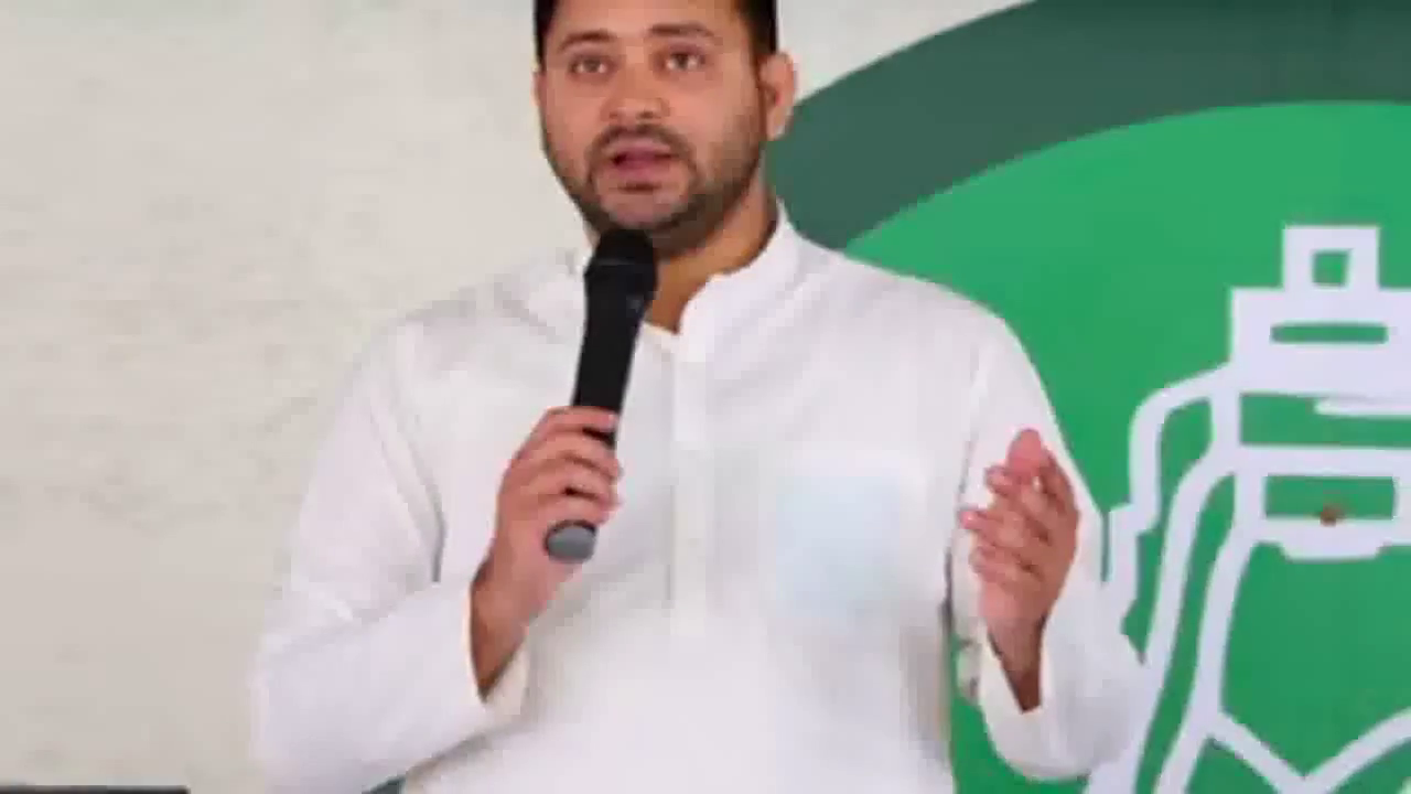 लालू प्रसाद जी की तबीयत लगातार बेहतरी की ओर है, भ्रामक खबर से चिंतित ना हों: तेजस्वी यादव #लालू_यादव
