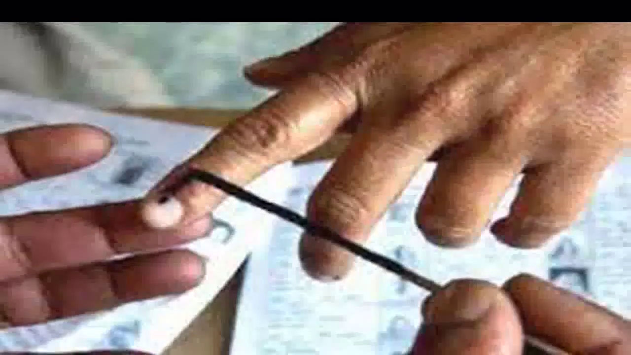करनाल में पंचायत चुनाव के लिए जारी मतदान के बीच 2 पक्षों में भिड़ंत, 3 घायल; रोहतक में भी चले लात-घूंसे #पंचायत_चुनाव